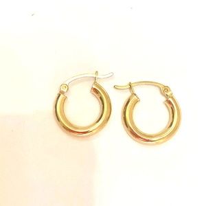 14k Gold Small Hoop Earrings